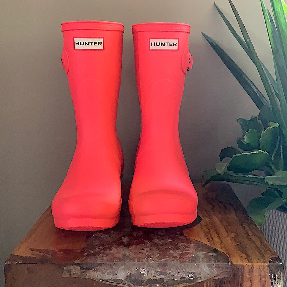 Pink Short Hunter Boots - Only tried on in the house and never worn outside!